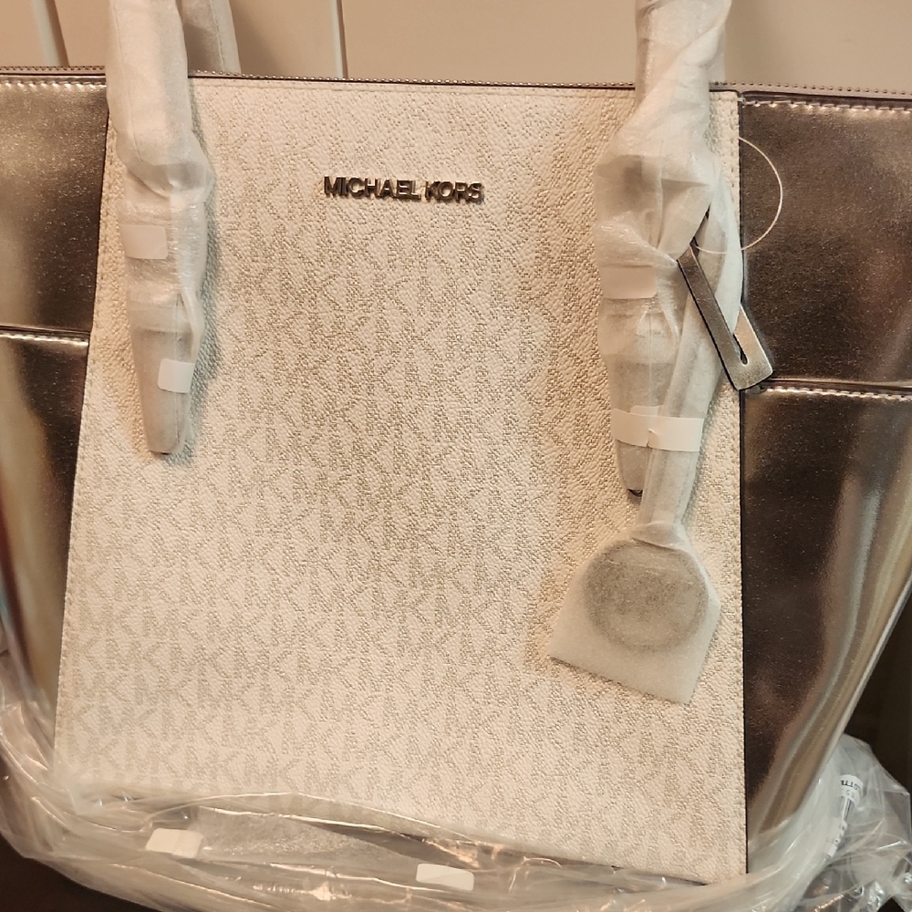 Michael Kors Silver and White Women's Bag